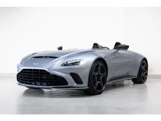 Aston Martin V12 Speedster - Q Design - Engine #2 - Skyfall Silver -