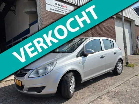 Opel Corsa 1.2-16V Essentia JAAR APK &5 DEUR