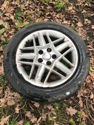 Lichtmetalen wielen espace III, gratis banden