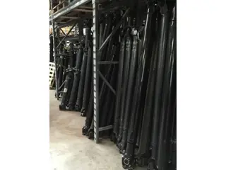 Diversen AANDRIJFASSEN alle toepassingen, merken,types ,ook speciaal,of custom made