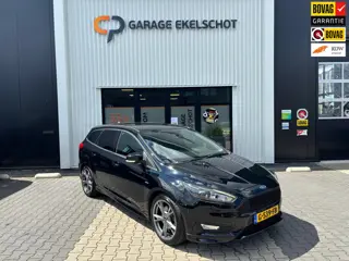 Ford Focus Wagon 1.5 ST-Line 150pk / Carplay