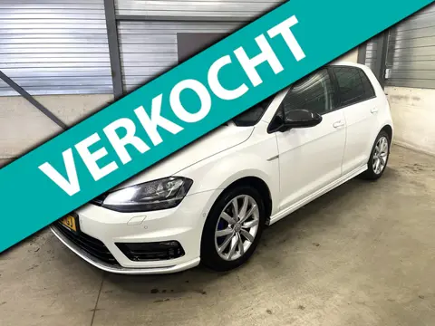 Volkswagen Golf 1.2 TSI Trendline R line xenon parkeersensor