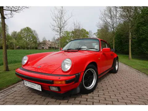 Porsche 911 3.2 Coupé | Panoramadak | Airco | Leer | Radio | Volledige documentatie | Originele Staa