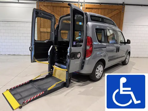 Fiat Doblò 1.4 Rolstoelauto/rolstoellift