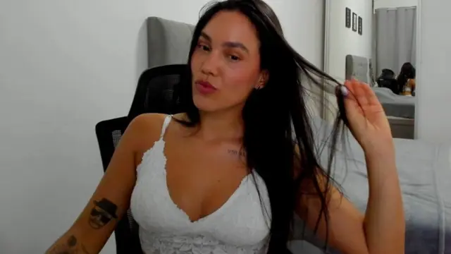 Asmine #Leiden Hoiiii, Ik ben Asmine , ik hou van iets #intiemer