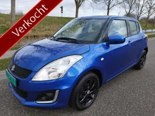 Suzuki Swift 1.2 ** 5 DRS ** Airco ** LM velgen **NAVI ** Bluetooth ** Carplay ** MF stuurwiel ** Al