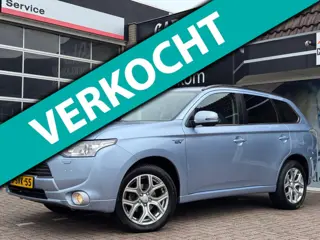 Mitsubishi Outlander 2.0 PHEV Intense + | Leder | Camera | Trekhaak | Pdc | Isofix | Full-option