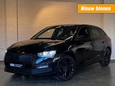 SKODA SCALA 1.5 TSI Sport Business 150pk DSG Trekhaak Carplay Stoelverw 18''