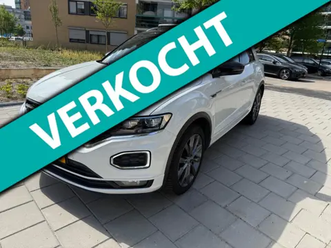 Volkswagen T-ROC 1.5 TSI R-Line | PANO | DSG | FULL OPTIONS