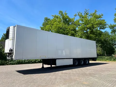 Krone Carrier vector NL trailer 8850 engine hours