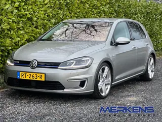 Volkswagen E-Golf Golf 7.5 Facelift / Warmtepomp / digitaal dasboard / laadsnoer / Carplay