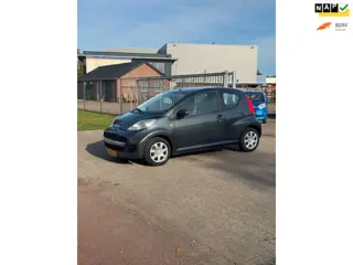 Peugeot 107 1.0-12V XR