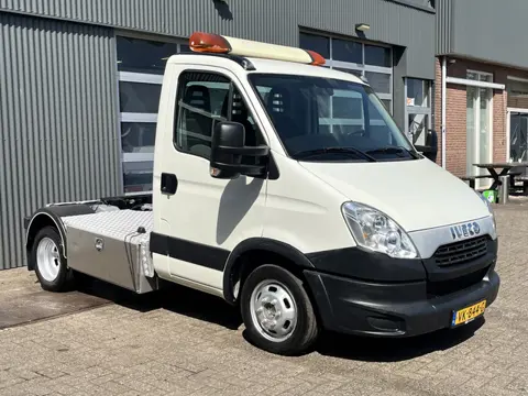 Iveco Daily 35C17 170pk 10.5 ton Be-trekker Deze mag 8750 kg trekken 3-persoons uitvoering Airco Cru
