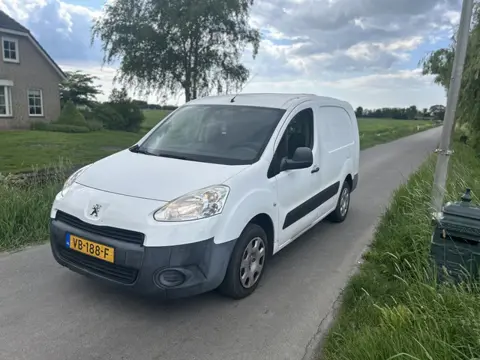 Peugeot Partner 122 1.6eHDI CLIMA PDC L2XT Pr+ (bj 2013)