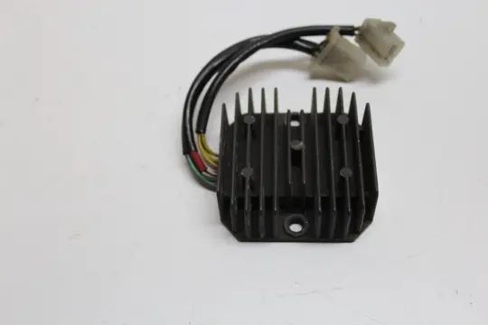 SPANNINGSREGELAAR Honda CB 400 1978 - 1984