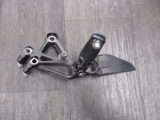 LINKER SCHETSPLAAT KTM 390 Duke 2017 - 2020