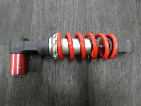 ACHTER SCHOKBREKER Triumph Speed Triple 1050 2011 - 2012