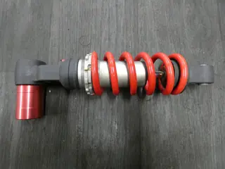 ACHTER SCHOKBREKER Triumph Speed Triple 1050 2011 - 2012