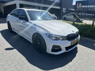 BMW 3 Serie 318i 2.0 High Exe Dak H&K M-Pakket (bj 2022)