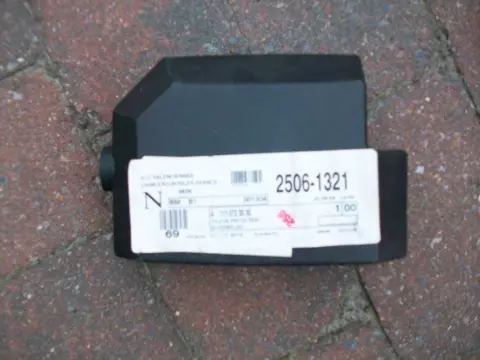 Mercedes beschermkap gasklep voor clk 200 automaat