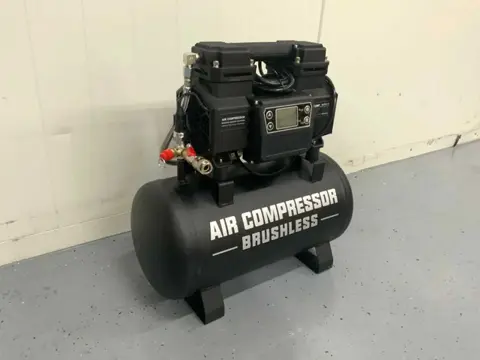 UMT AC770-19L Hogedrukcompressor (bj 2026)