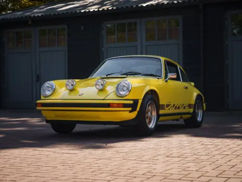 PORSCHE 911 RS carrera look