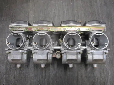 CARBURATEURSET Suzuki GSX 750 1984 - 1986