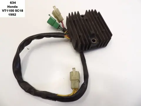 SPANNINGSREGELAAR Honda VT 1100 1987 - 1995