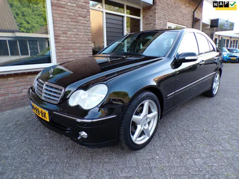 Mercedes-Benz C-klasse 180 K. Elegance Automaat / Airco / Navi