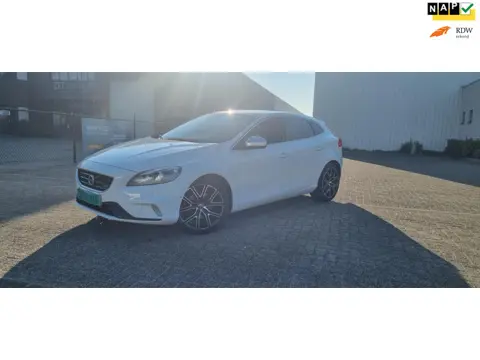 Volvo V40 1.6 D2 R-Design