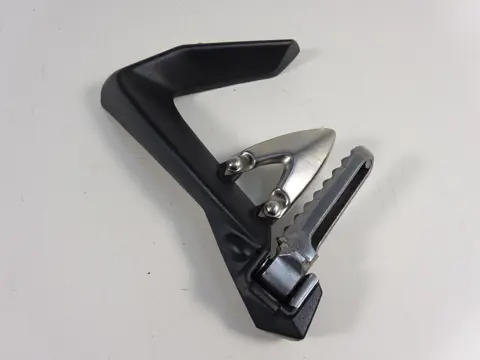 DUO VOETSTEUN LINKS Triumph Sprint ST 1050 2005 - 2011