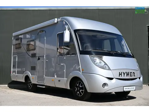 Hymer B 528 CL incl. Luifel Schotel Victron Invert. Zonnep.