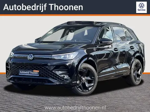 Volkswagen Tiguan 1.5 eTSI R-Line Edition | 360° camera | Massage | Navi | HUD