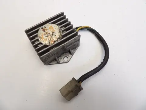 SPANNINGSREGELAAR Honda Goldwing GL 1974 - 1979