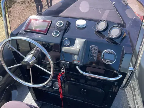 Roughneck 808   285pk Roughneck 808   285 PK CmC powerlift incl.trailer