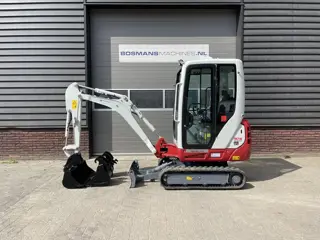 Takeuchi TB216 minigraver BJ 2024 50 uur €425 LEASE