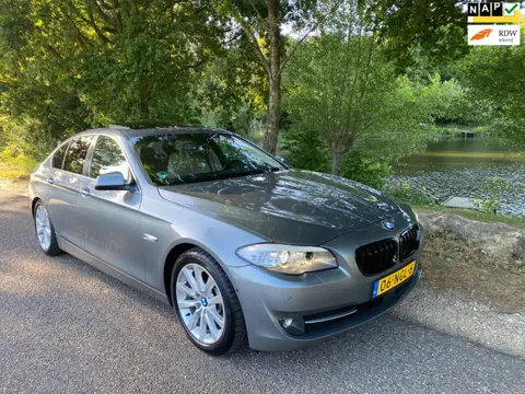 BMW 5-serie 528i High Executive