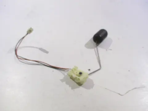 BRANDSTOFNIVEAU METER Triumph Tiger 800 2010 - 2014