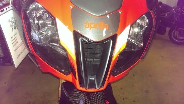 KOPLAMP Aprilia RSV 1000 2004 - 2005 / 2006 - 2008