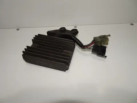 SPANNINGSREGELAAR Suzuki TL 1000 1996 - 2001