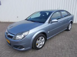 Opel Vectra GTS 1.9 CDTi Executive ( APK KEURING BIJ AFLEVERING )