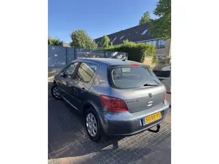 Peugeot 307 1.6 benzine 2005 NAP (bj 2005)