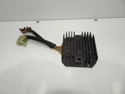 SPANNINGSREGELAAR Aprilia RSV 1000 2001 - 2003