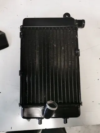 RADIATEUR Aprilia RSV 1000 1998 - 2000 / 2001 - 2003