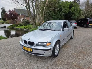 BMW 3-serie Zeer mooie 318i automaat