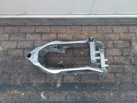 FRAME-ONDERDELEN Aprilia RST 1000 Futura 2001 - 2004