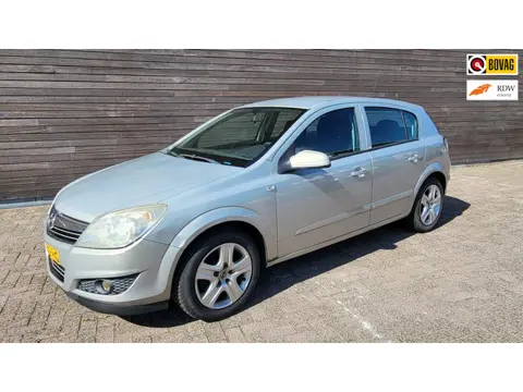Opel Astra 1.6 Temptation