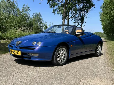 Alfa Romeo Spider 1.8-16V T.Spark
