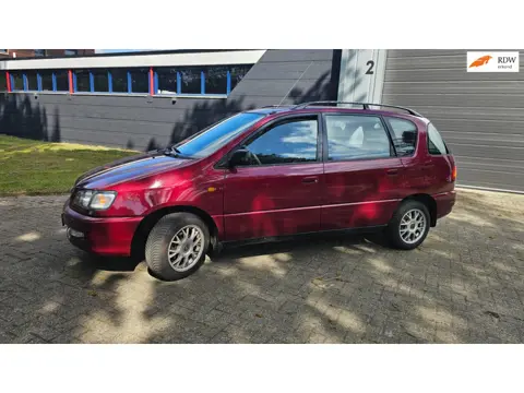 Toyota Picnic 2.0 GXi