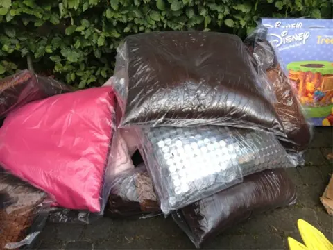 Diverse leuke partijen handel te koop (lage prijs)